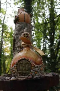 Crafty DIY Fairy Houses